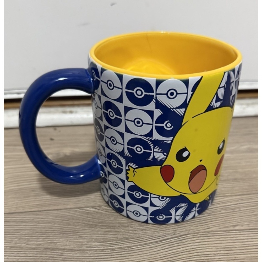 Pokemon Pikachu Ceramic Coffee Cup Mug Spinning Pokeball 20oz Nintendo Cath'mAll
